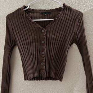 Love Tree Women lonng sleeve top size S Brown